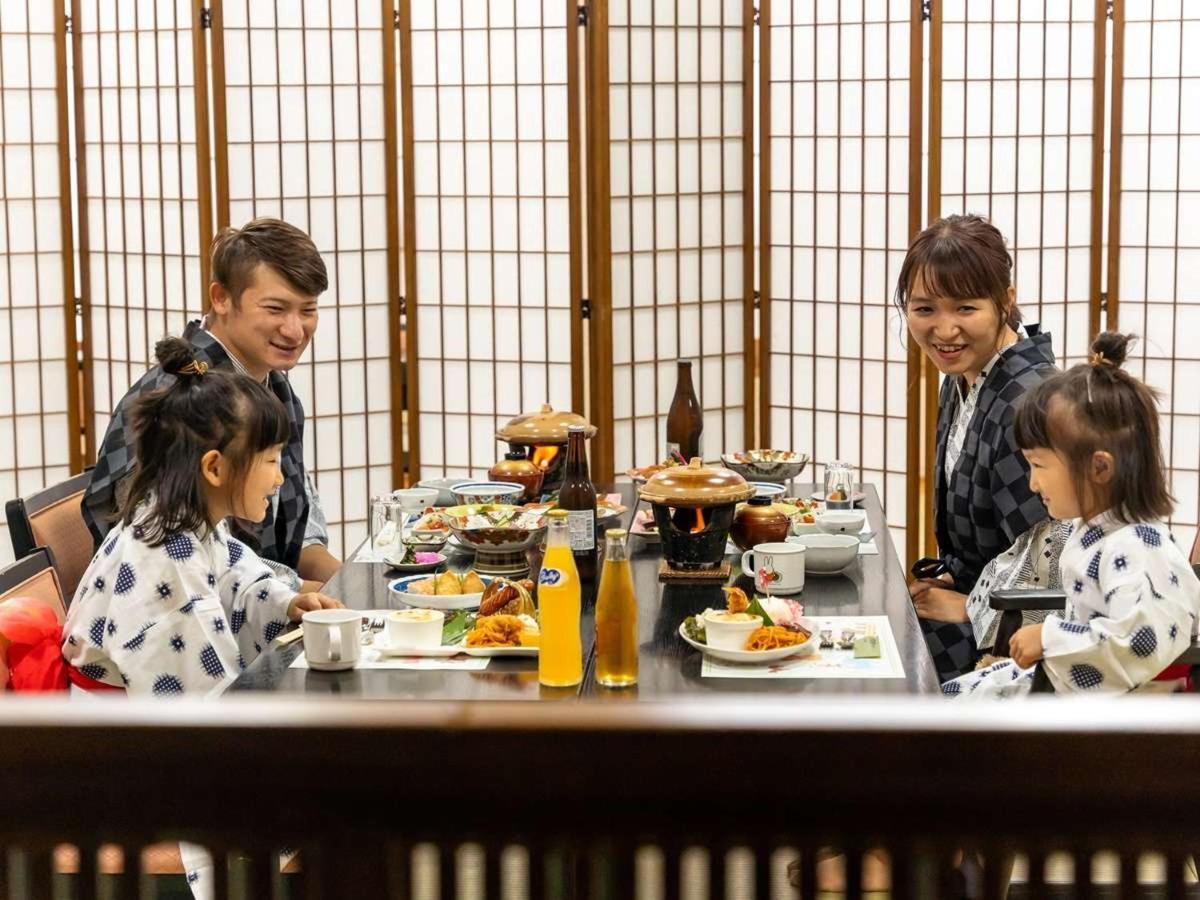 Hatsuneso Shinkan Ureshino Bagian luar foto